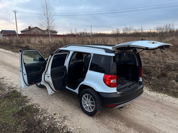 2011 Skoda Yeti I, белый, 900000 рублей - вид 6