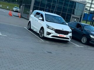 2019 Kia Carnival III, белый, 2450000 рублей, вид 2