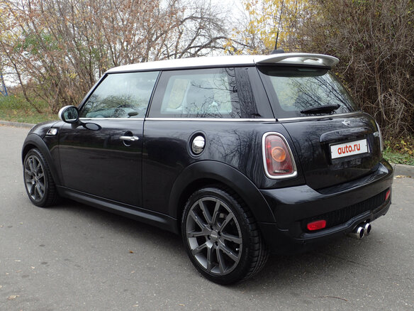 2008 Mini Hatch Cooper S II (R56), чёрный - вид 2