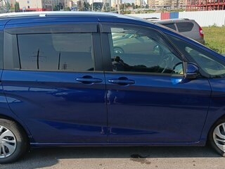 2018 Honda Freed+ II, синий, 1600000 рублей, вид 3
