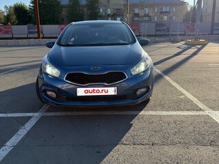 2013 Kia Ceed II, синий, 960000 рублей, вид 3