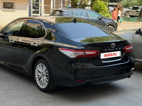 2019 Toyota Camry VIII (XV70), чёрный, 2800000 рублей, вид 4