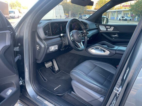 2019 Mercedes-Benz GLS 450 II (X167), серый, 8400000 рублей - вид 4