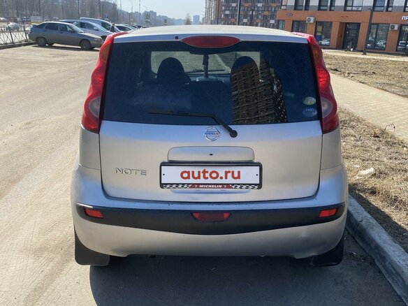 2007 Nissan Note I, серебристый, 450000 рублей - вид 3