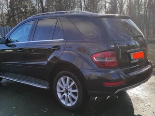 2011 Mercedes-Benz M-Класс 350 II (W164) Рестайлинг, чёрный, 2100000 рублей, вид 4