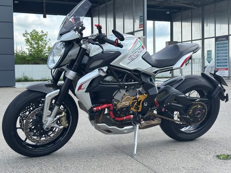 2014 MV Agusta Dragster 800, белый, 790000 рублей, вид 4