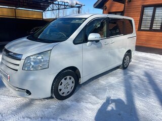 2009 Toyota Noah II (R70), белый, 1175000 рублей, вид 1