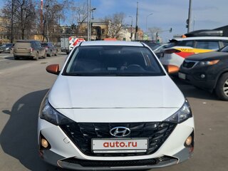 2021 Hyundai Solaris II Рестайлинг, красный, 1400000 рублей, вид 1