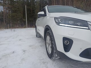 2019 Kia Sorento III Prime Рестайлинг, белый, 3100000 рублей, вид 4