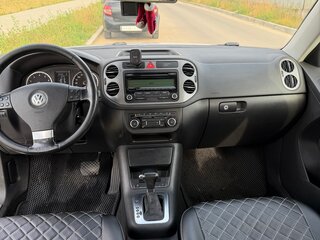 2010 Volkswagen Tiguan I, белый, 900000 рублей, вид 4