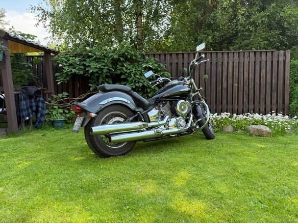2001 Yamaha XVS1100, чёрный - вид 7
