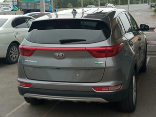 2017 Kia Sportage IV, серый, 2400000 рублей, вид 4