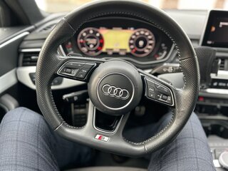 2018 Audi A4 ultra V (B9), чёрный, 2490000 рублей, вид 1