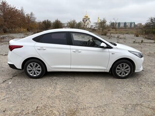 2021 Hyundai Solaris II Рестайлинг, белый, 1580000 рублей, вид 4