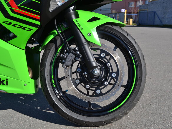 2023 Kawasaki Ninja 400, зелёный, 660000 рублей - вид 21