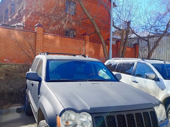 2007 Jeep Grand Cherokee III (WK), серый, 850000 рублей - вид 2