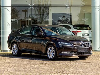 2018 Skoda Superb III, коричневый, 1645000 рублей, вид 3
