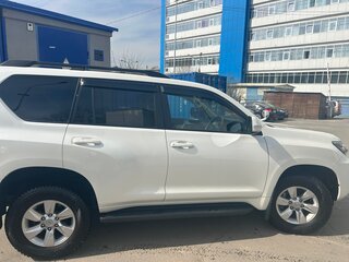 2019 Toyota Land Cruiser Prado 150 Series Рестайлинг 2, белый, 5200000 рублей, вид 5