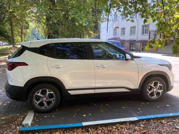 2020 Kia Seltos I, белый, 1850000 рублей - вид 4
