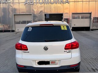 2011 Volkswagen Tiguan I Рестайлинг, белый, 980000 рублей, вид 1
