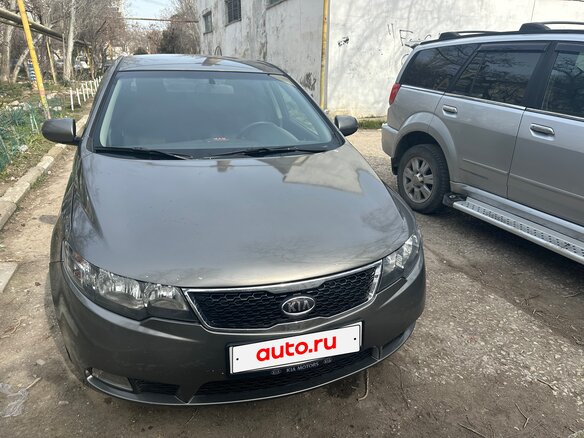 2011 Kia Cerato 4-speed II, серый, 1100000 рублей - вид 3