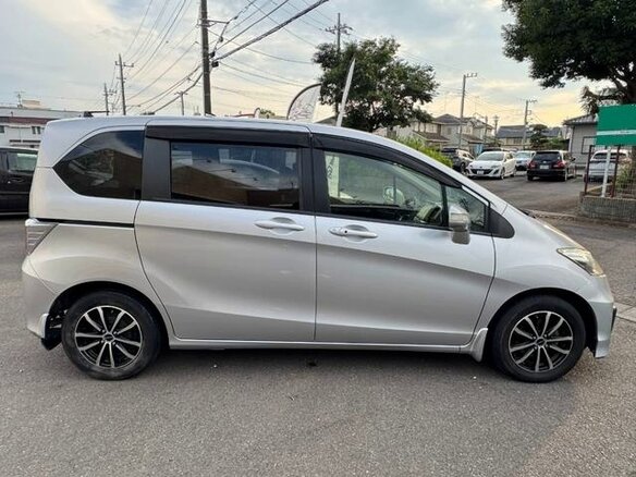 2016 Honda Freed I Рестайлинг 2, серебристый, 921000 рублей - вид 8