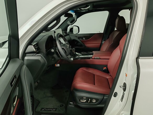 2026 Lexus LX 600 IV, белый, 21290000 рублей - вид 15