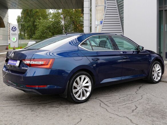 2018 Skoda Superb III, синий - вид 3