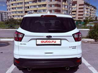 2020 Ford Kuga II Рестайлинг, белый, 2000000 рублей, вид 5