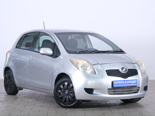 Toyota Vitz II (XP90)