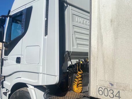 2017 Iveco Stralis, белый, 4000000 рублей, вид 2