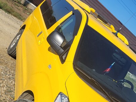 2011 Hyundai Aero Town, жёлтый, 1350000 рублей, вид 4