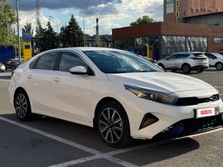 2021 Kia Cerato IV Рестайлинг, белый, 2150000 рублей, вид 3