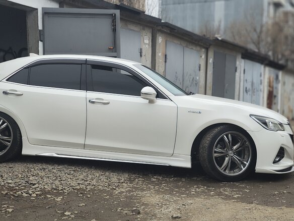 2016 Toyota Crown XIV (S210) Рестайлинг, белый, 3000000 рублей - вид 4