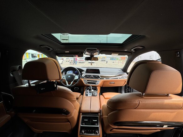 2017 BMW 7 серии Long 730Ld xDrive VI (G11/G12), чёрный, 3700000 рублей - вид 14