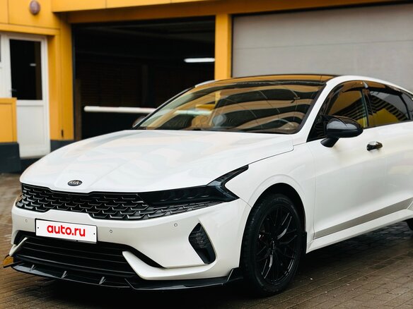 2020 Kia K5 III, белый, 2350000 рублей - вид 3
