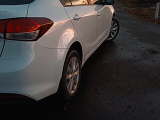 2017 Kia Cerato III Рестайлинг (Classic), белый, 999000 рублей, вид 4