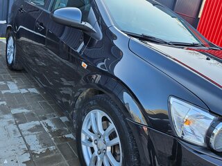 2013 Chevrolet Aveo II, чёрный, 750000 рублей, вид 2