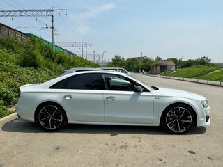 2017 Audi S8 III (D4) Рестайлинг, белый, 10800000 рублей, вид 5
