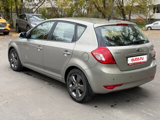 2011 Kia Ceed I Рестайлинг, серебристый, 1100000 рублей, вид 3