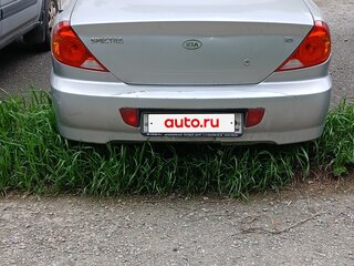2004 Kia Spectra I Рестайлинг 2, серебристый, 150000 рублей, вид 1