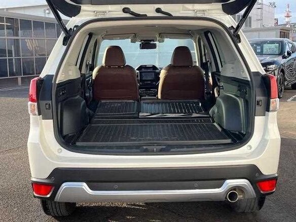 2021 Subaru Forester MHEV V, белый - вид 14