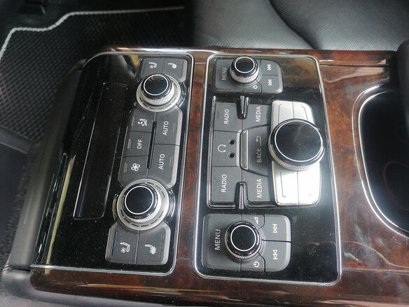 2015 Audi A8 Long III (D4) Рестайлинг, чёрный, 3750000 рублей - вид 18
