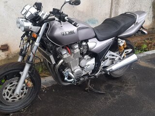 1998 Yamaha XJR1300, серебристый, 300000 рублей, вид 3