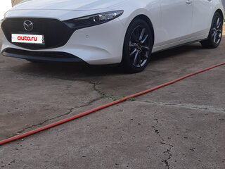 2019 Mazda 3 IV (BP), белый, 1800000 рублей, вид 2