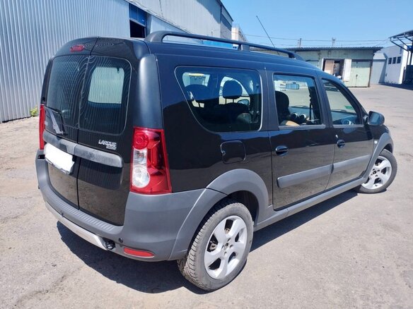 2019 Lada (ВАЗ) Largus Cross I, чёрный, 1100000 рублей - вид 2