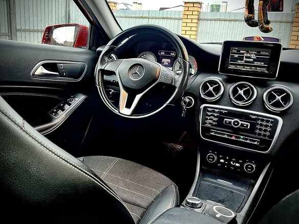 2013 Mercedes-Benz A-Класс 180 III (W176), красный, 1250000 рублей - вид 9