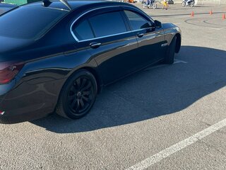 2011 BMW 7 серии Long 750Li xDrive V (F01/F02/F04), чёрный, 1800000 рублей, вид 4