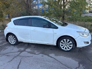 2011 Opel Astra J, белый, 320000 рублей, вид 3