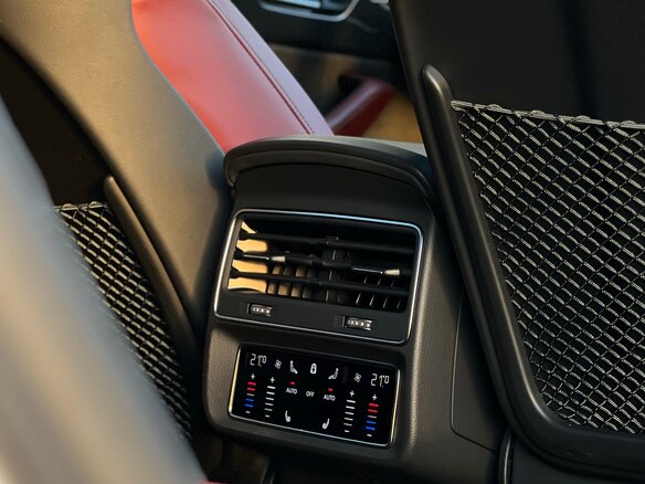 2020 Audi SQ8 I (4M), белый, 9000000 рублей - вид 9